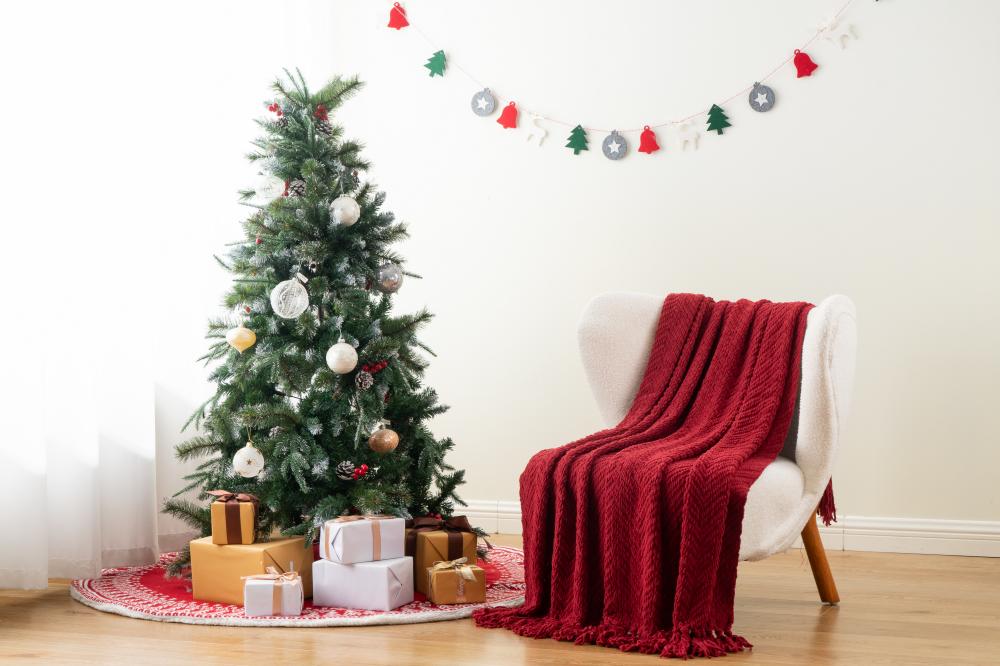 The Ultimate Black Friday Gift: Why a Faux Fur Blanket Tops Everyone's List