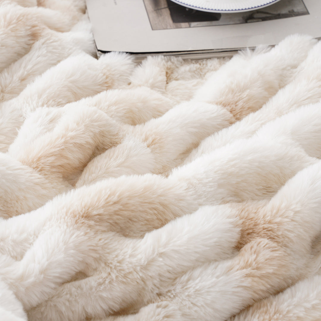 How to Prevent Faux Fur Blankets from Shedding?