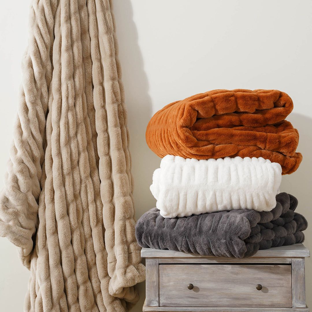 Can You Tumble Dry a Faux Fur Throw? Care Tips & Alternatives