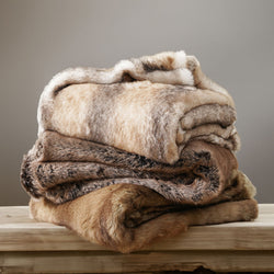 How to Store Faux Fur & Weighted Blankets to Prevent Static