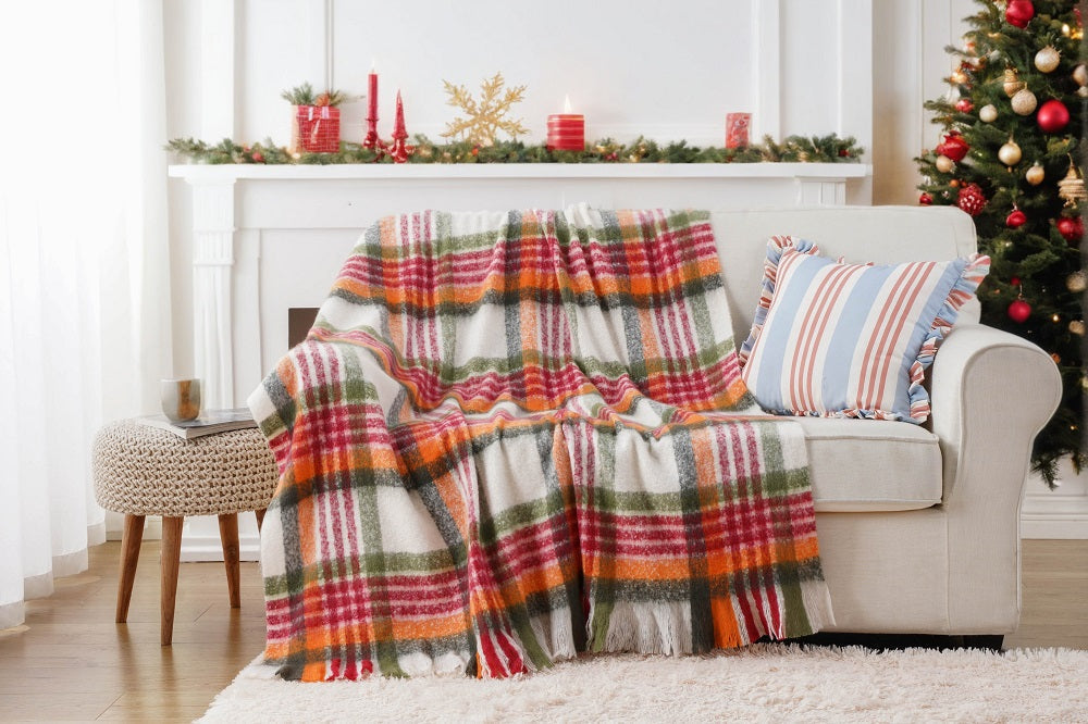 The Best Throw Blankets for Gifting on Cyber Monday