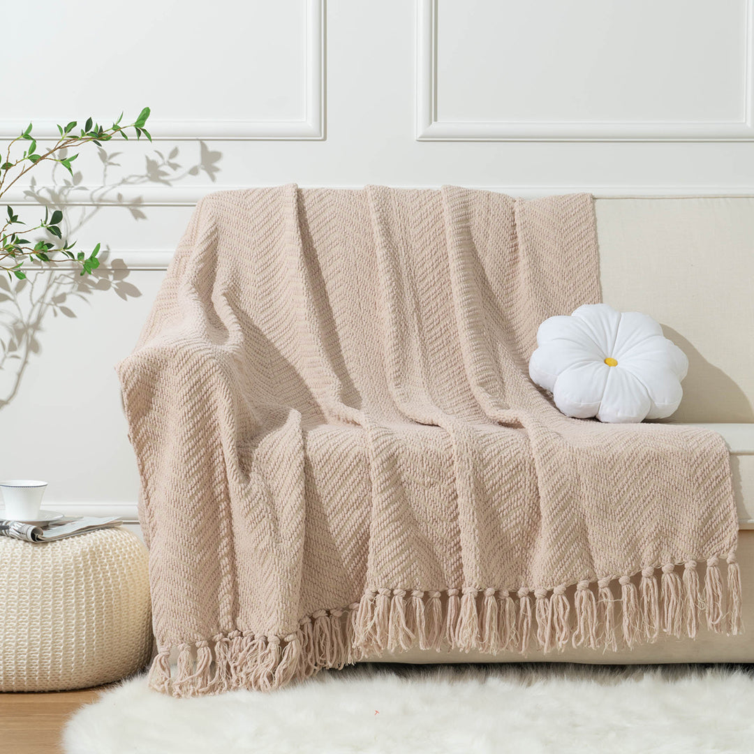 Decorative Throw Blanket: What Are Throw Blankets Used For?