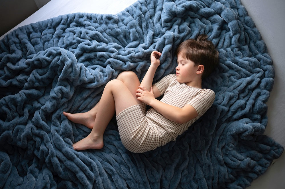How to Choose a Faux Fur Blanket Based on Feel, Not Just Looks
