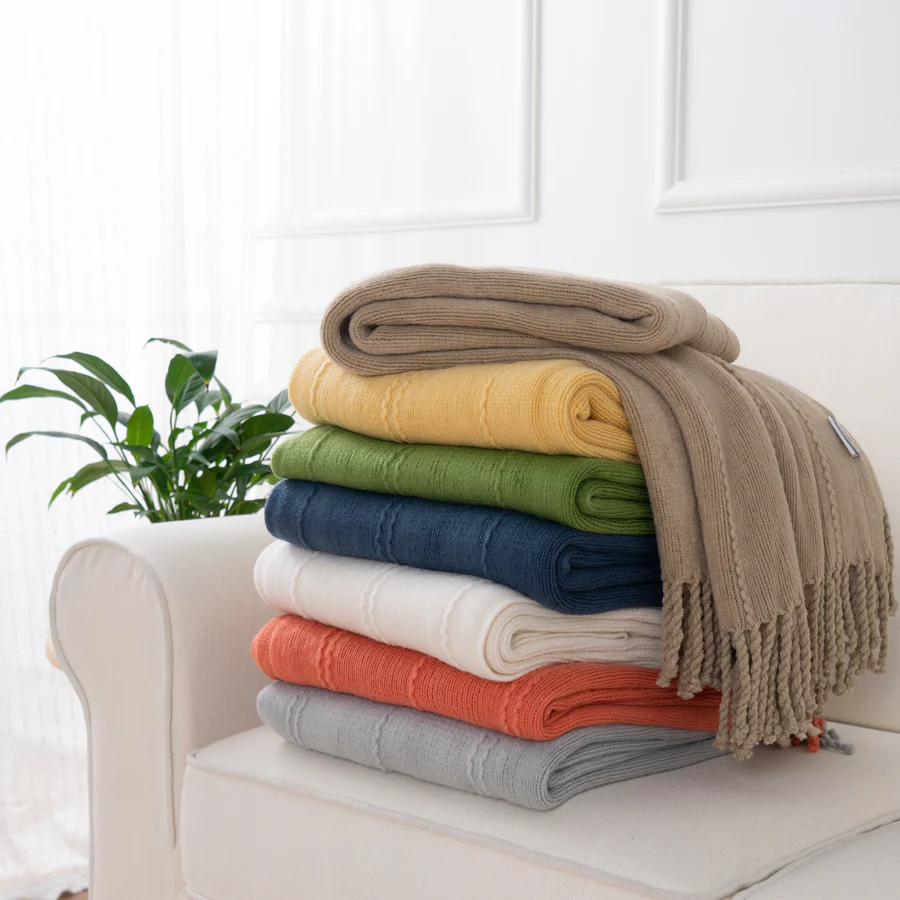 Step-by-Step Guide: How to Wash Throws with Tassels