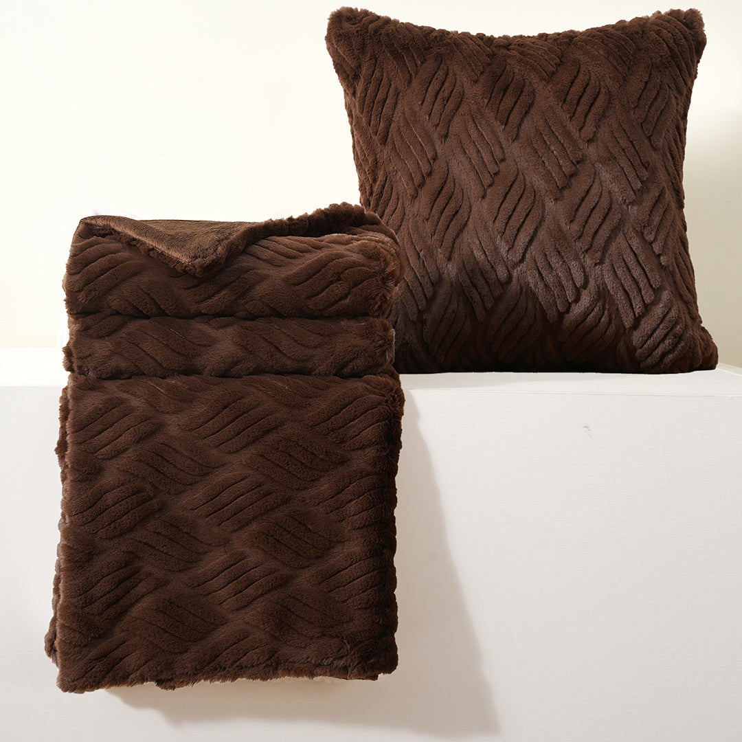 Ensemble couverture et oreiller en fausse fourrure