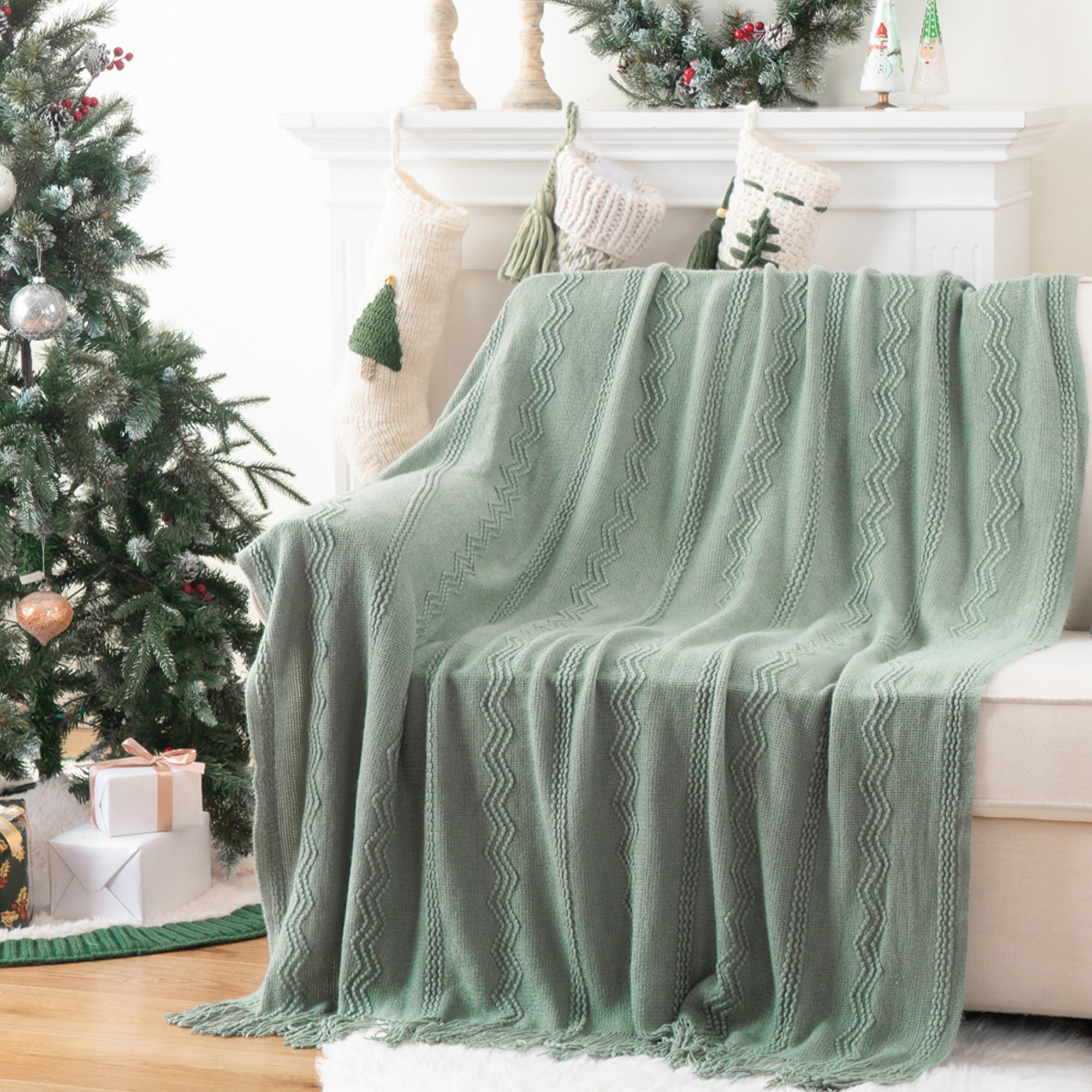 Wavy Pattern Fringe Throw
