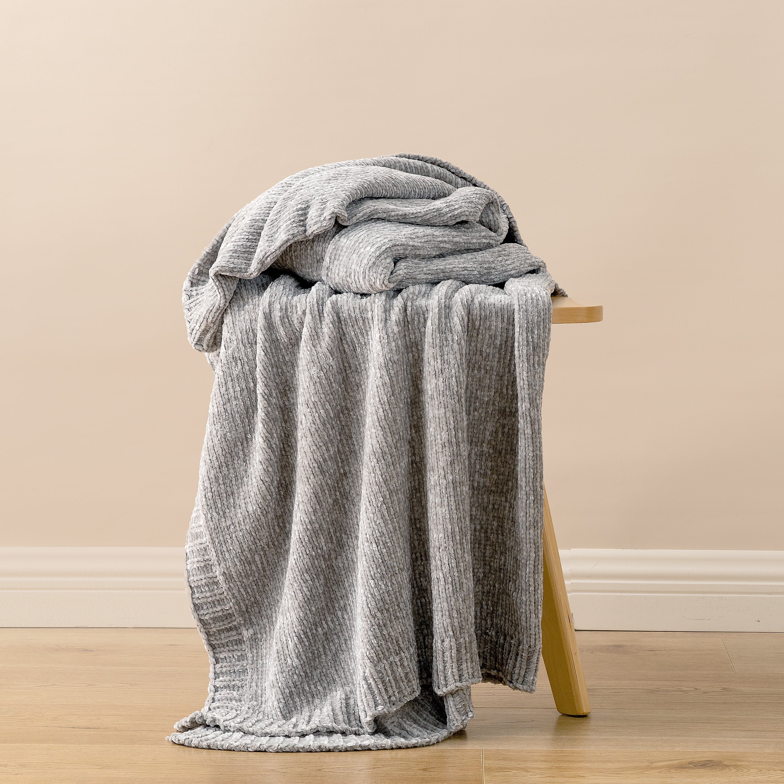 Couverture en tricot chenille texturé