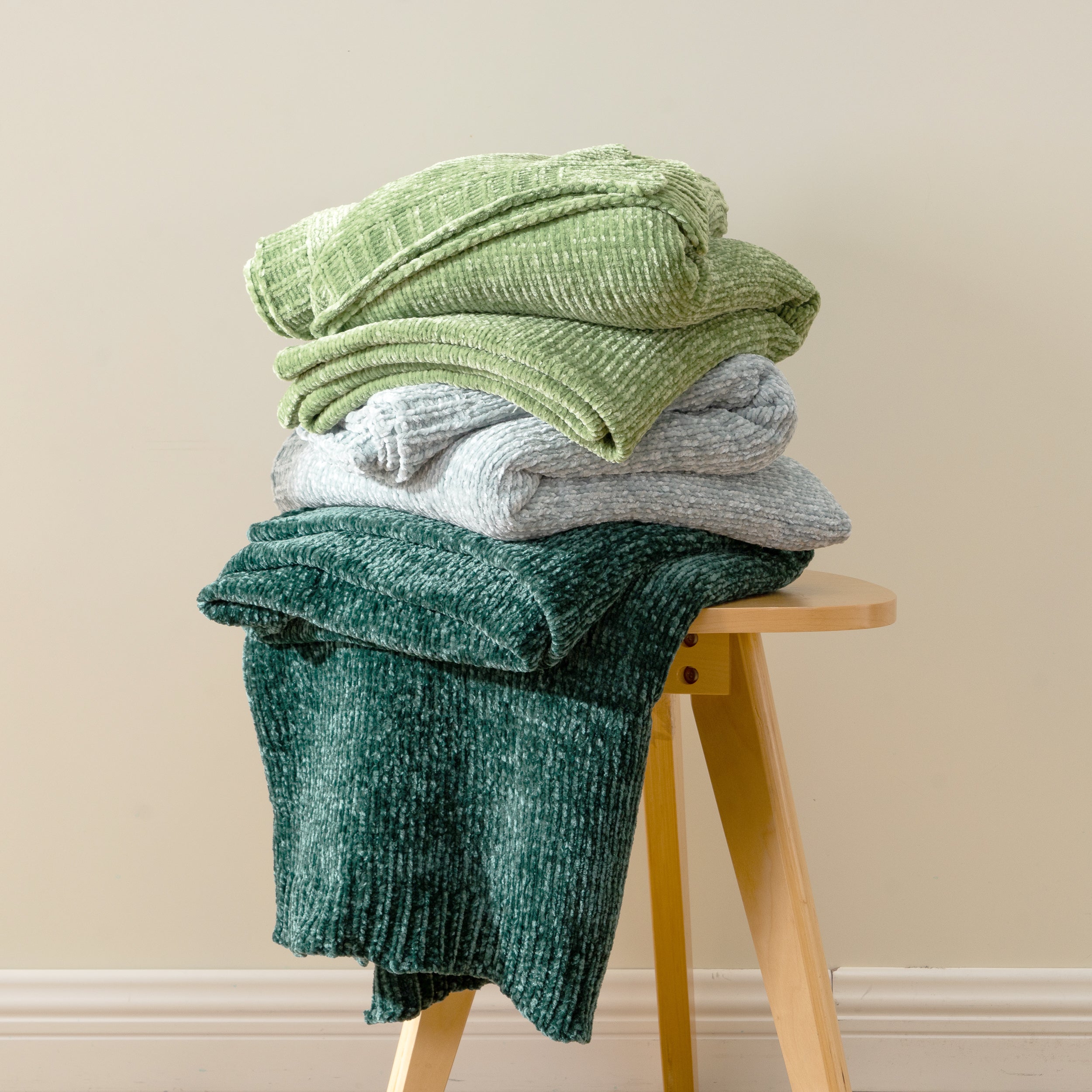 Couverture en tricot chenille texturé