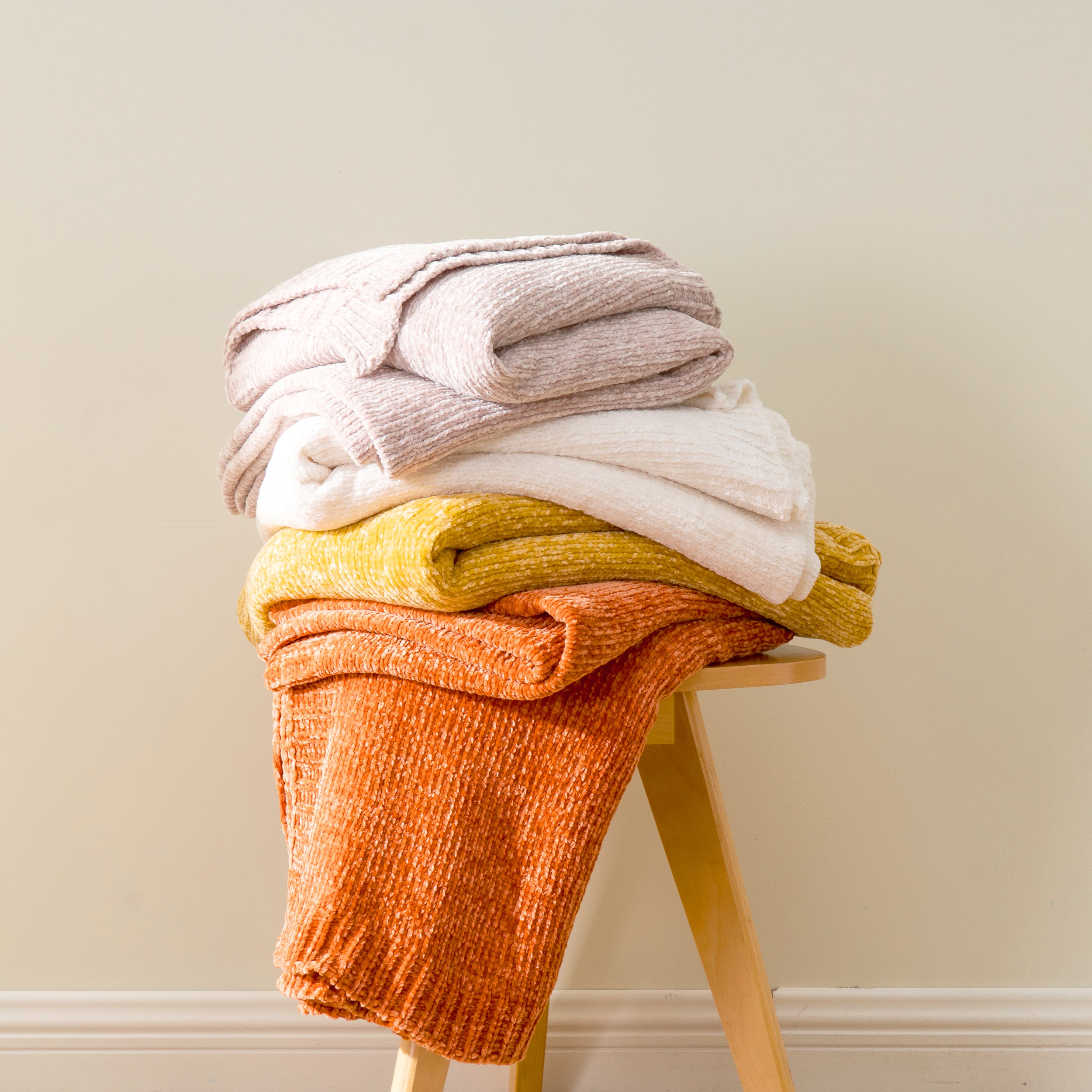 Couverture en tricot chenille texturé