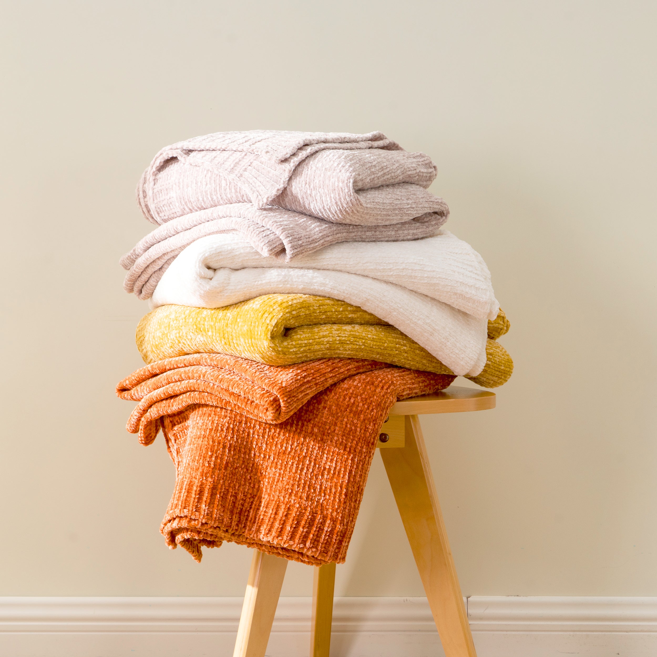 Couverture en tricot chenille texturé