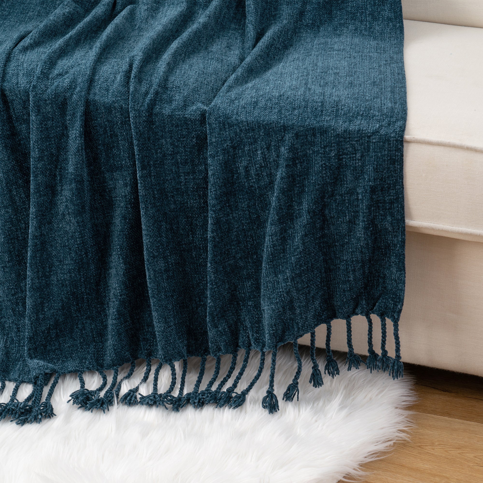 Decorative Fringe Velvety Throw