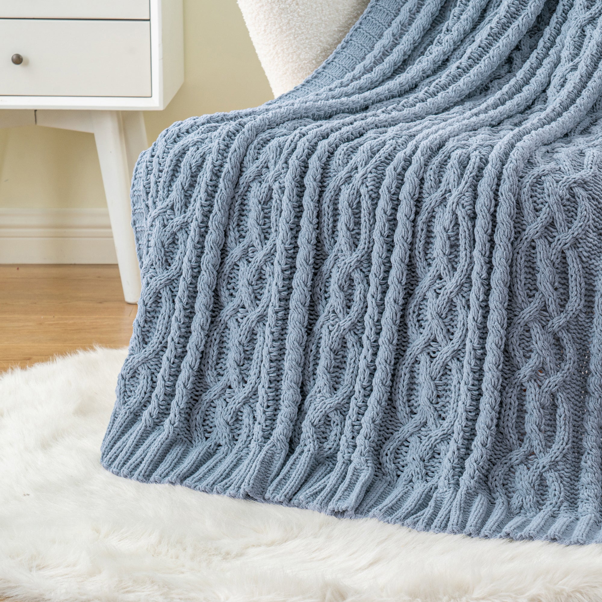Chenille Cable Knit Throw Blanket