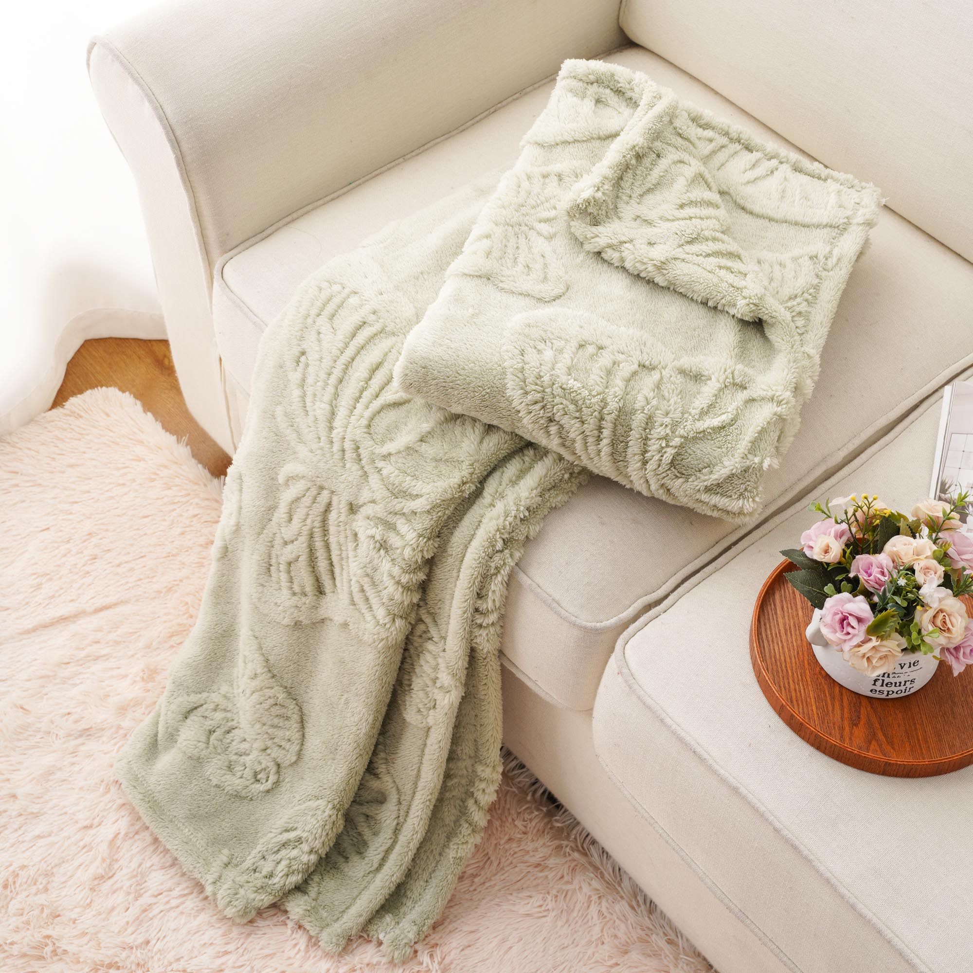 Stylish Decorative Throw Blankets - Size, Color Options | Battilo Home